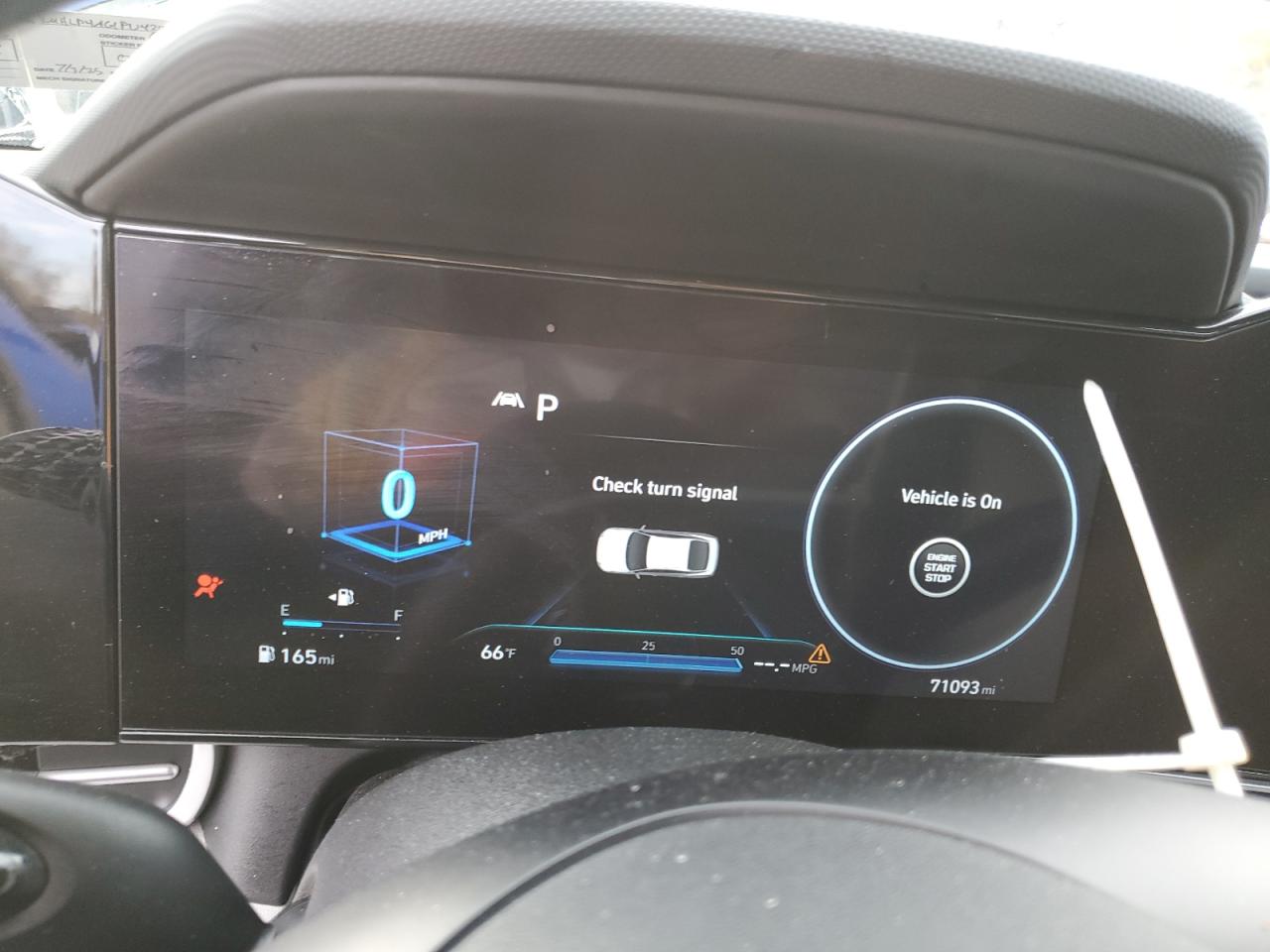 Lot #3301983453 2023 HYUNDAI ELANTRA LI