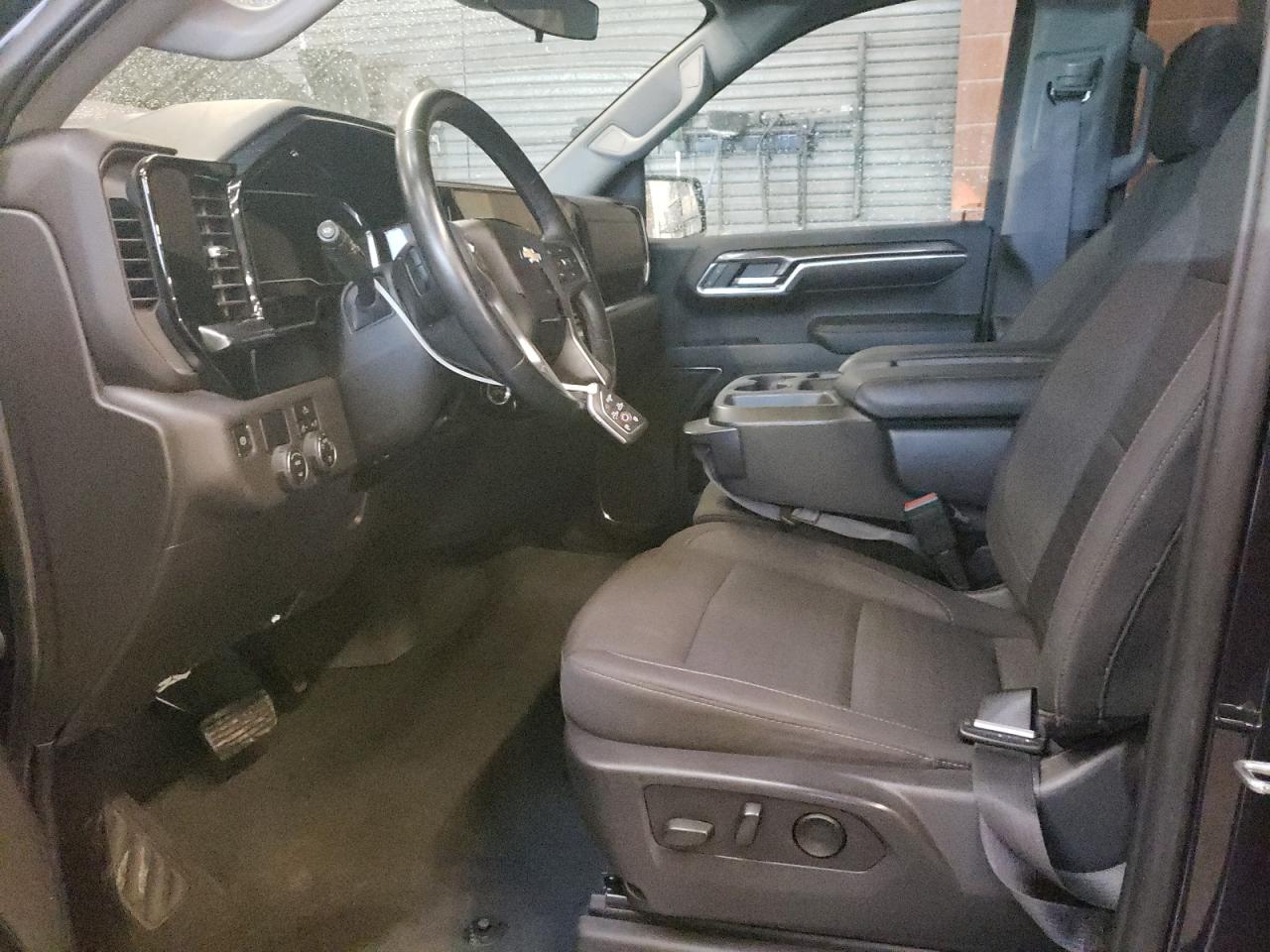 CHEVROLET SILVERADO C1500 LT