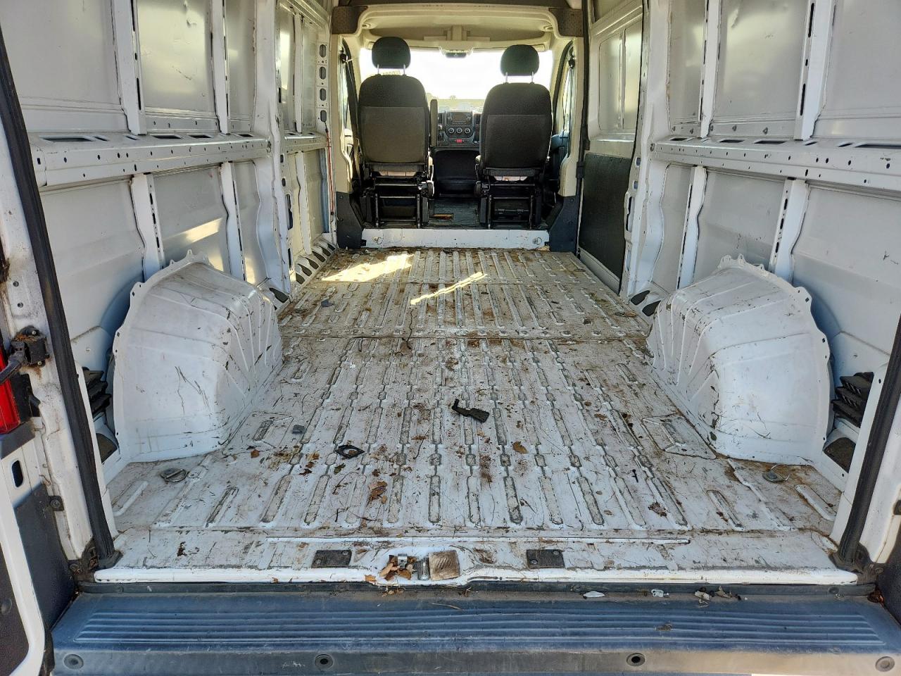 RAM PROMASTER 2500 HIGH