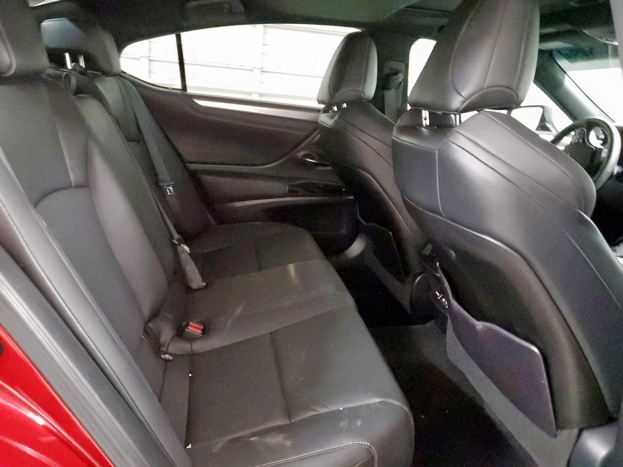 LEXUS ES 350 F SPORT HANDLING