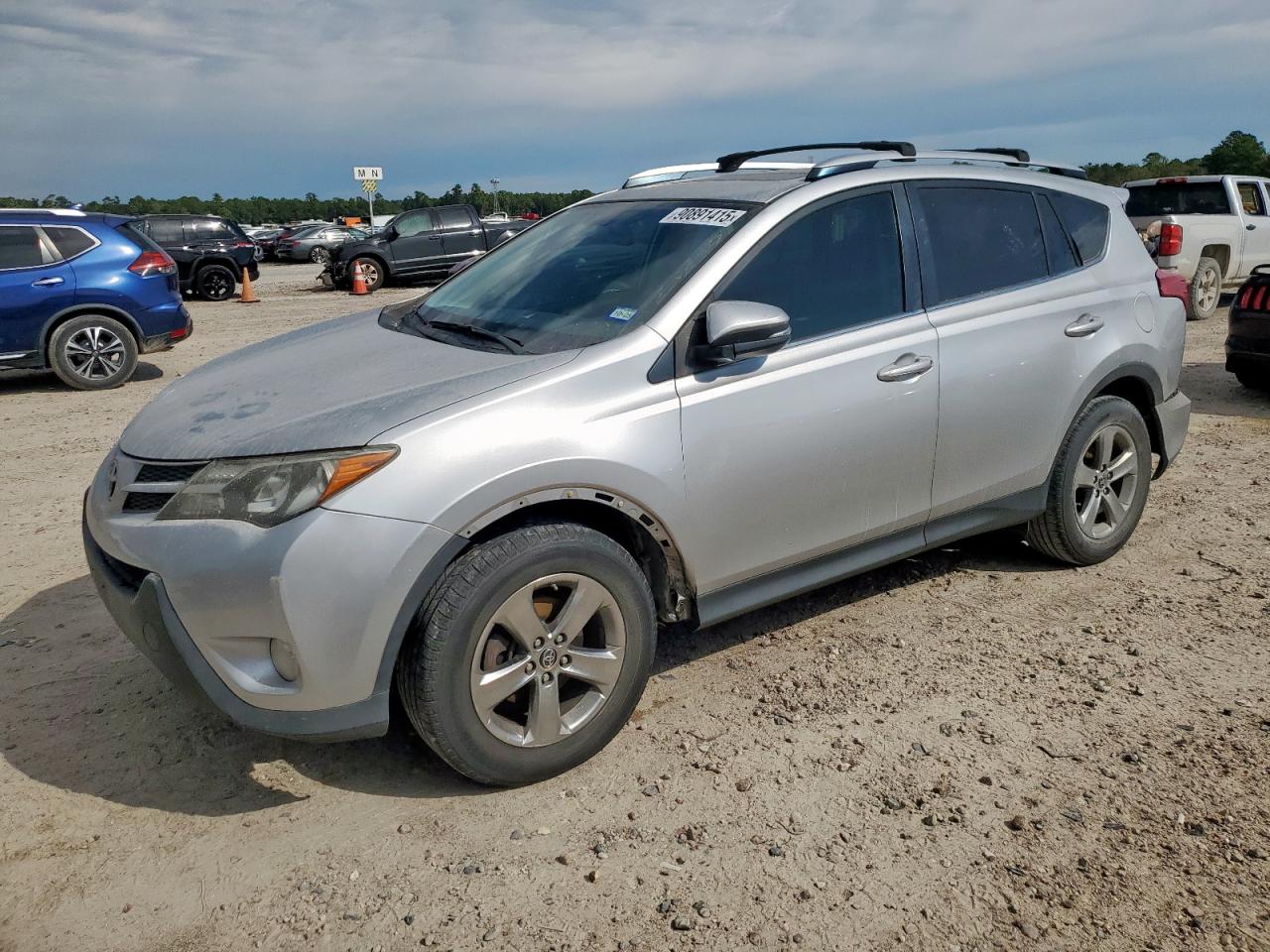 TOYOTA RAV4 XLE