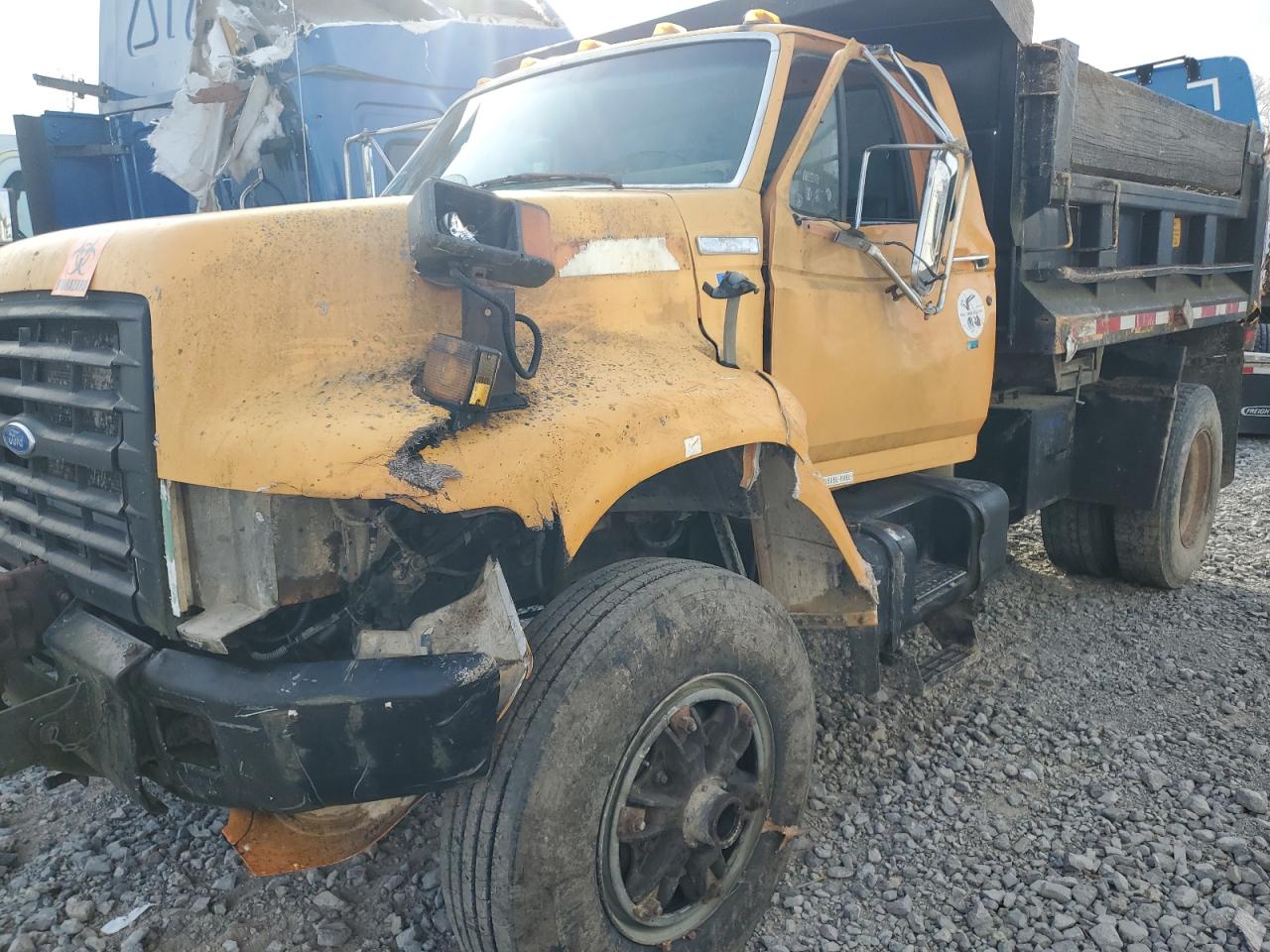 Lot #3302858995 1996 FORD F800