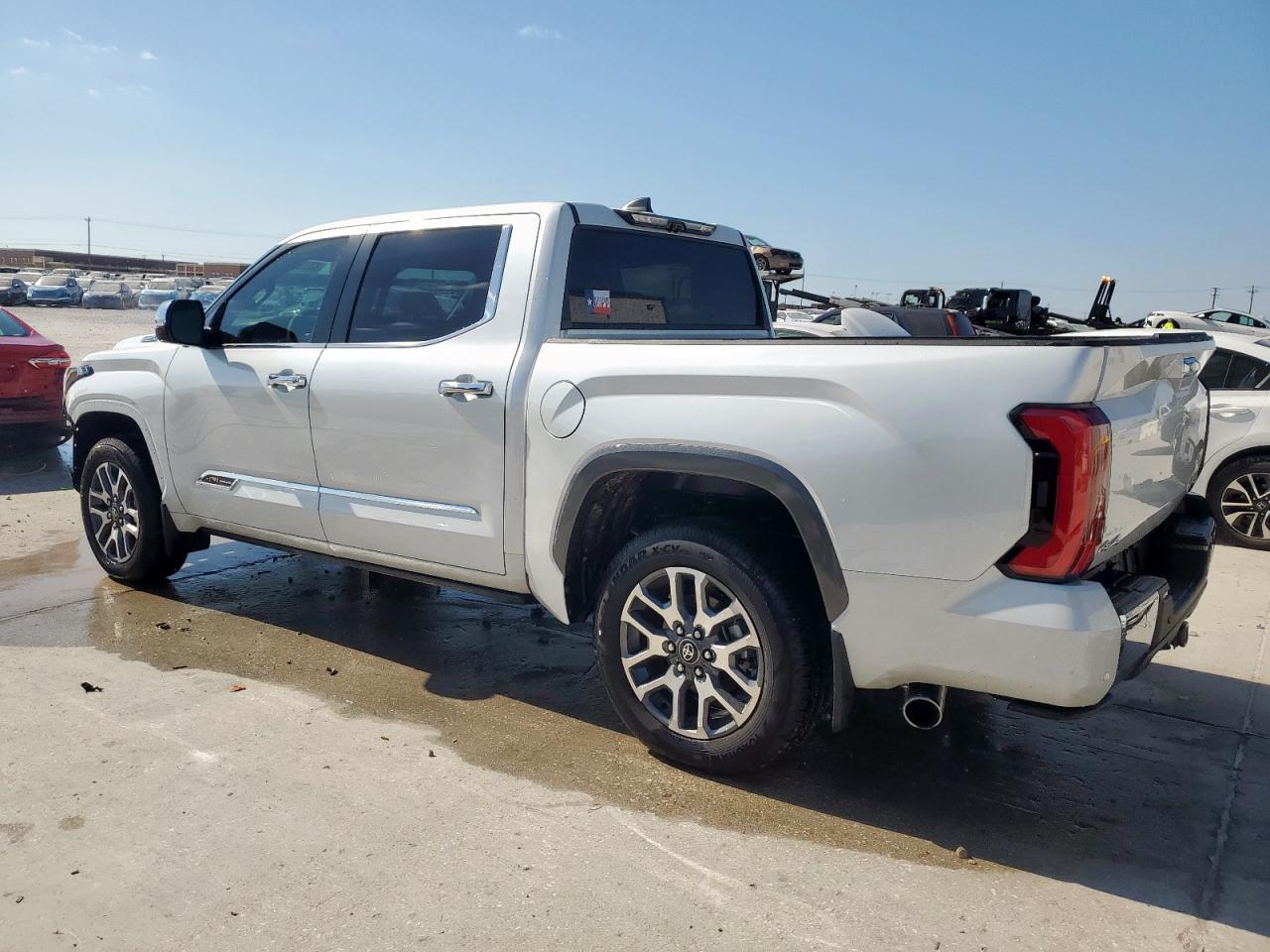 TOYOTA TUNDRA CREWMAX PLATINUM