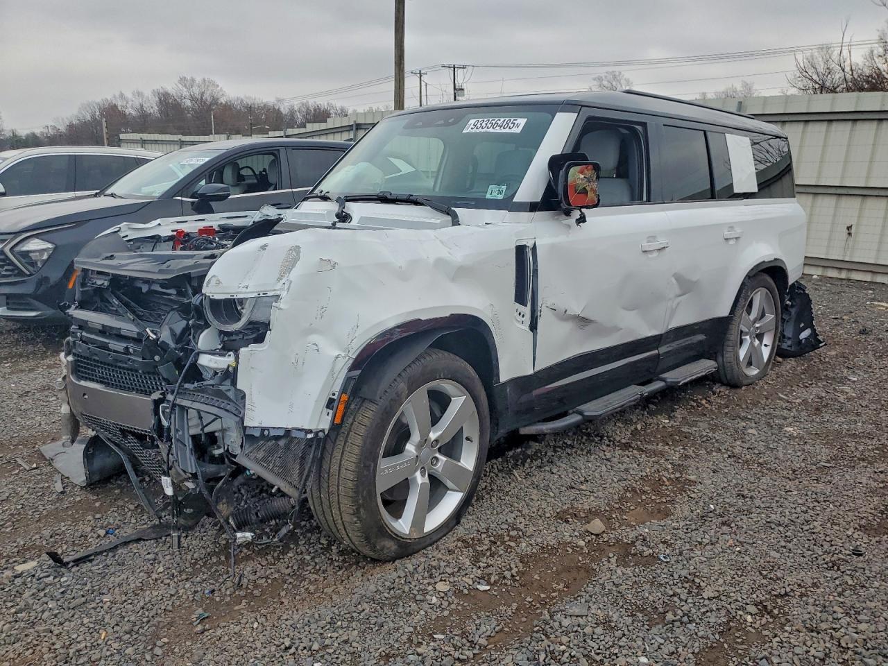 LAND ROVER DEFENDER 130 X-DYNAMIC SE