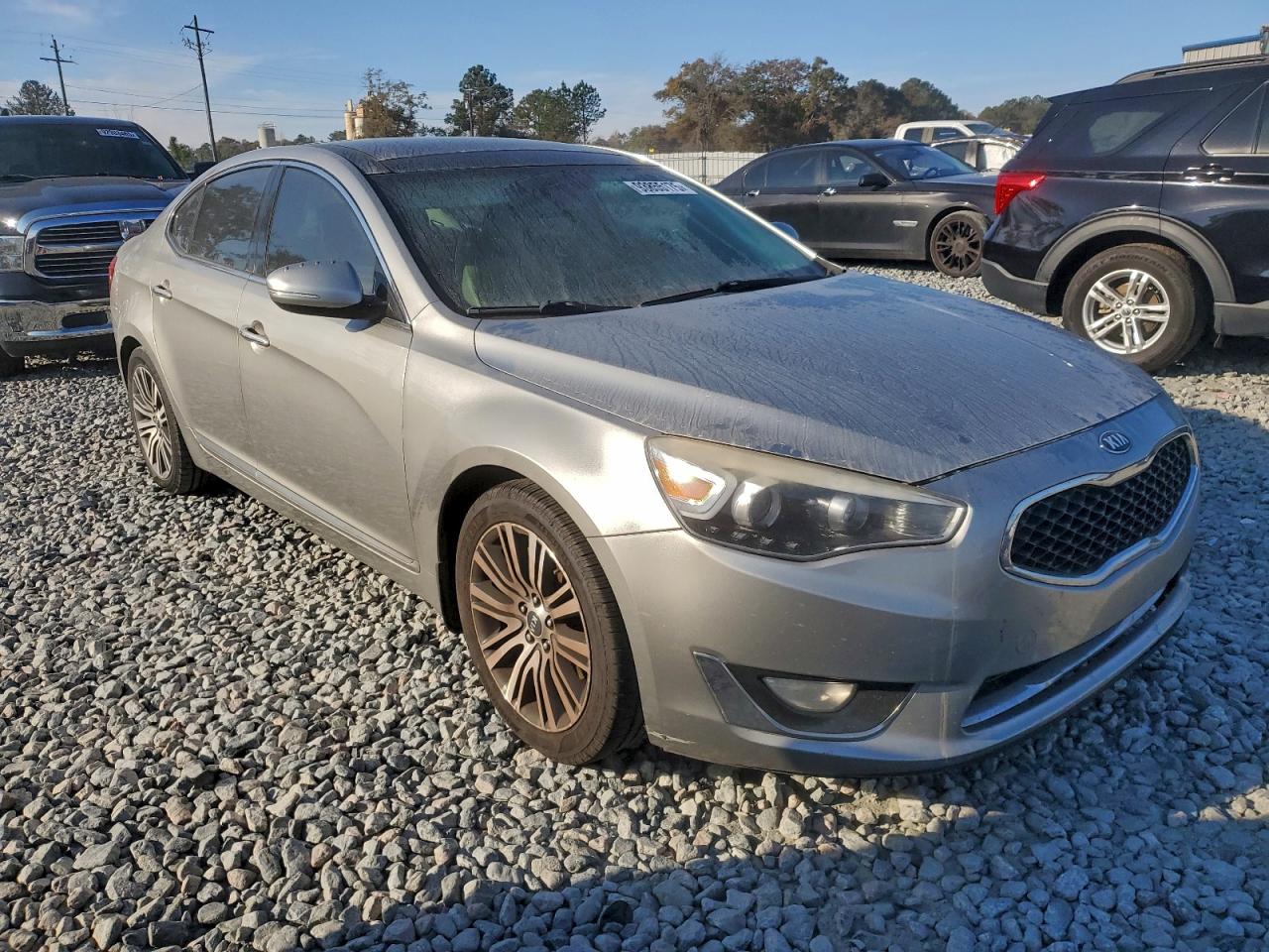 KIA CADENZA PREMIUM