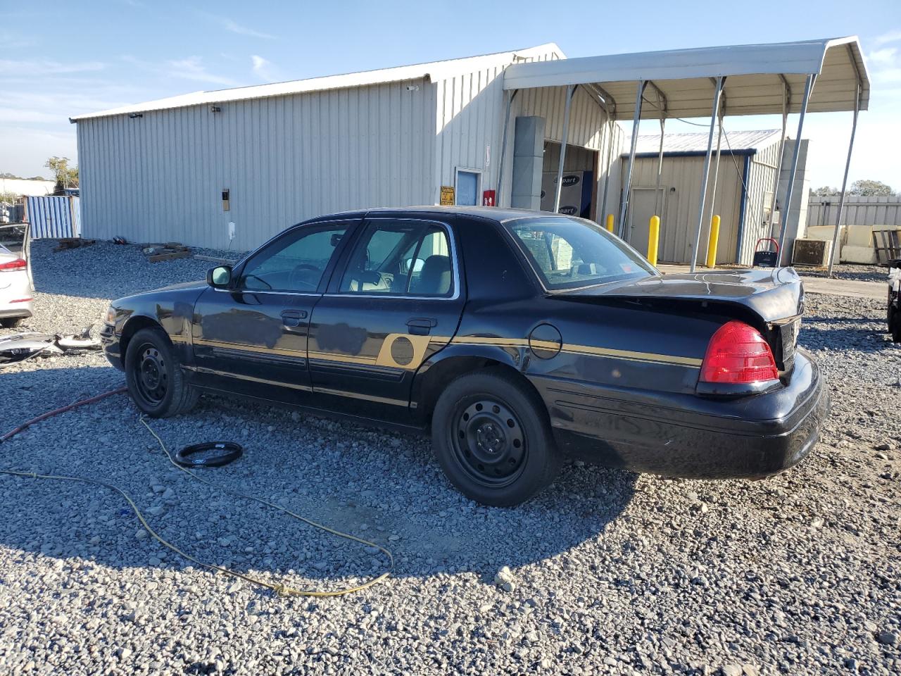 FORD CROWN VICTORIA POLICE INTERCEPTOR