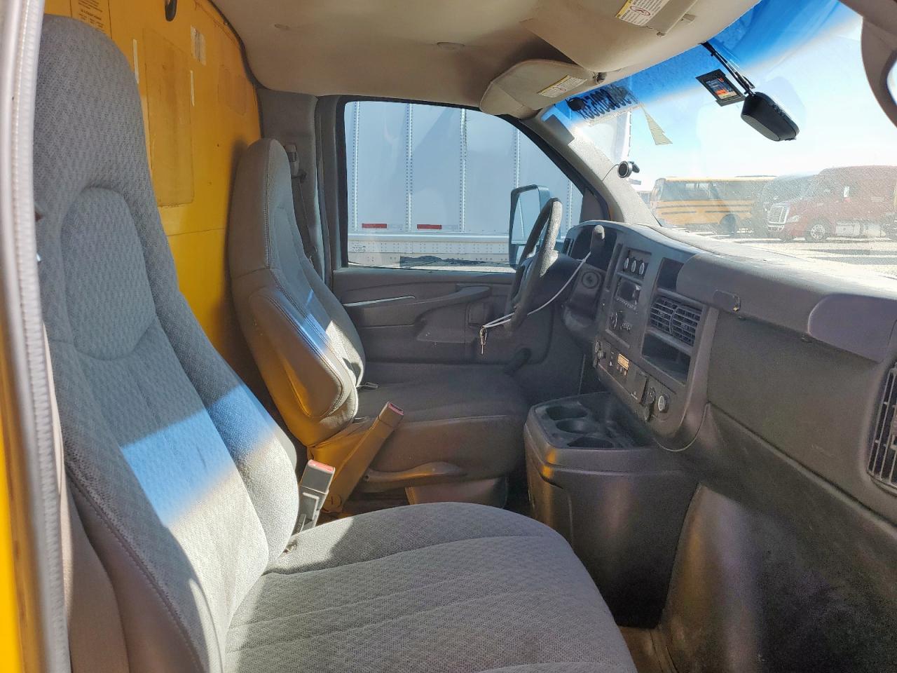 GMC SAVANA CUTAWAY G3500