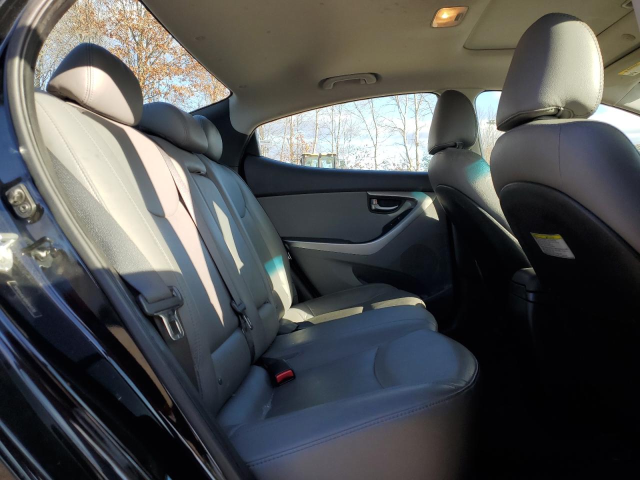 Lot #3309630049 2013 HYUNDAI ELANTRA GL