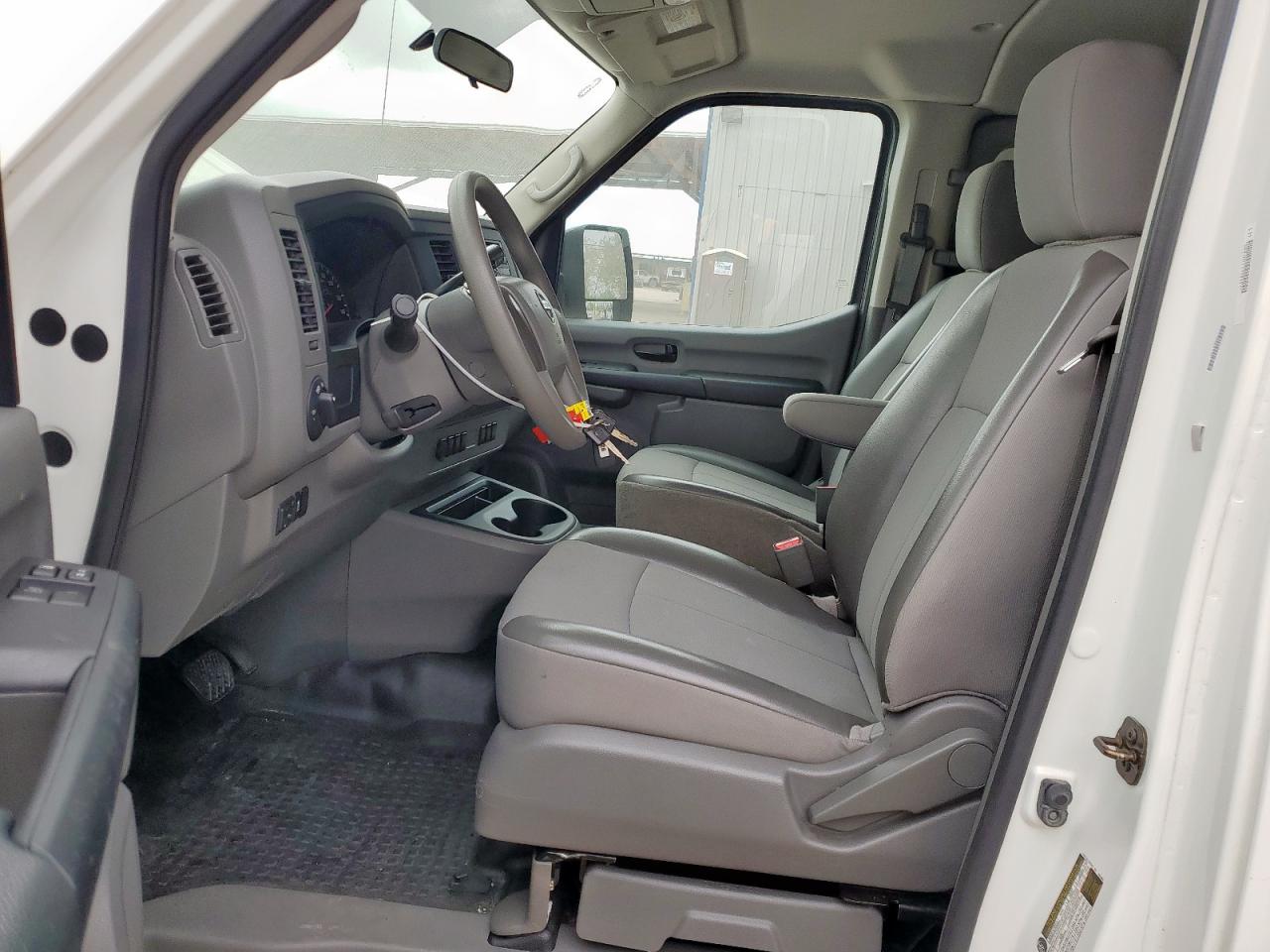 NISSAN NV3500 3500 S