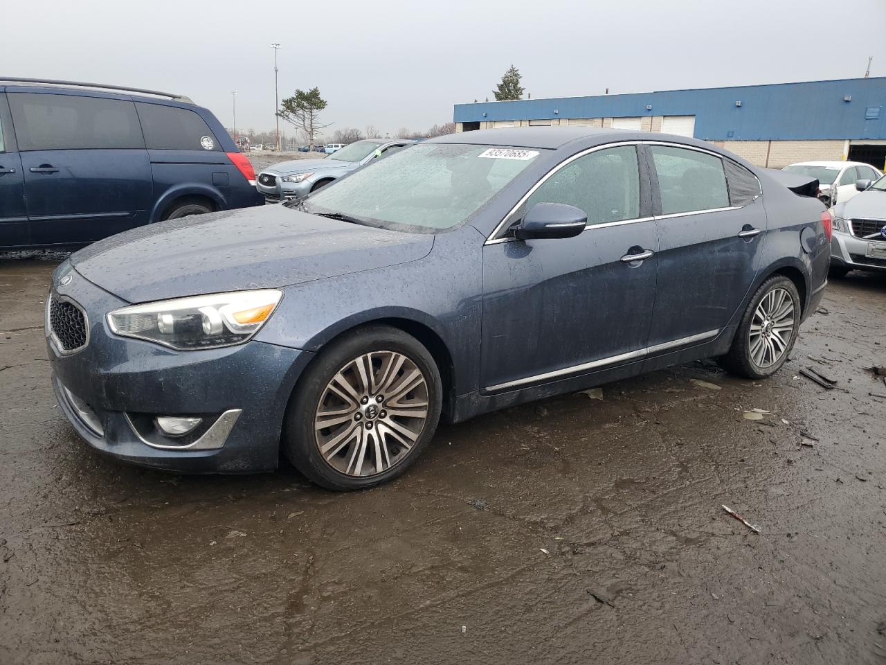 KIA CADENZA PREMIUM