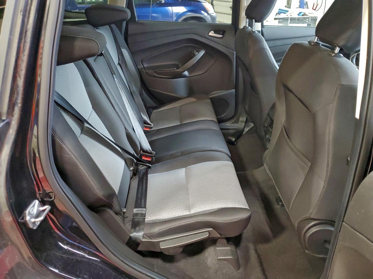 Lot #3304632944 2019 FORD ESCAPE SE