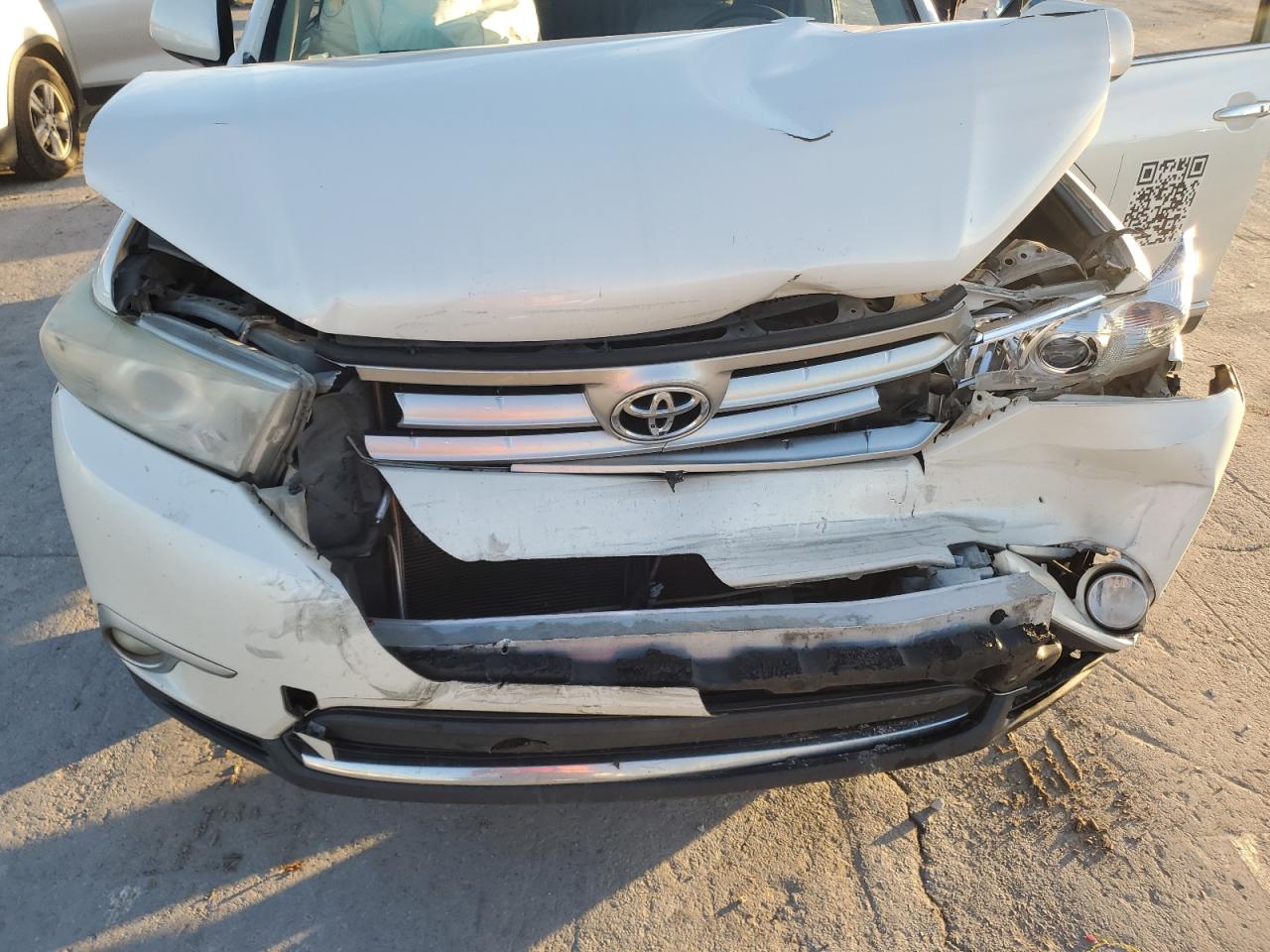 TOYOTA HIGHLANDER LIMITED