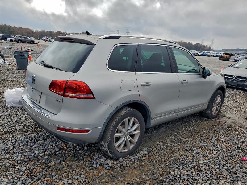 2013 VOLKSWAGEN TOUAREG V6 #3301601637