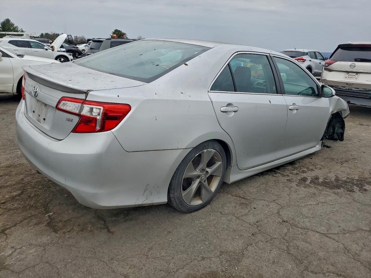TOYOTA CAMRY L