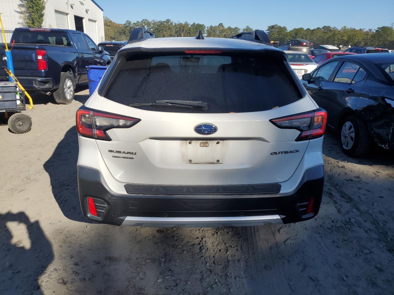 Lot #3315938095 2020 SUBARU OUTBACK LI