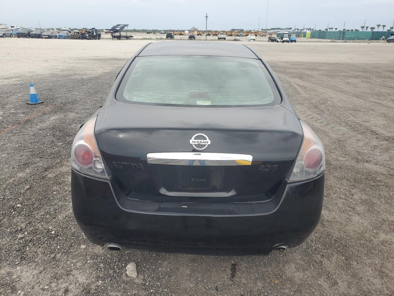 NISSAN ALTIMA BASE