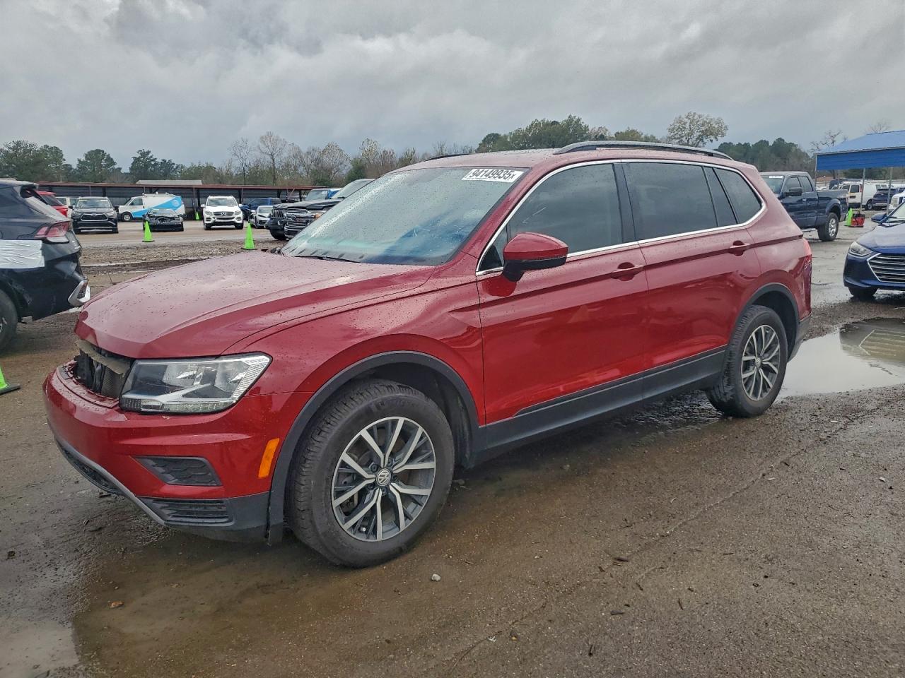 VOLKSWAGEN TIGUAN SE