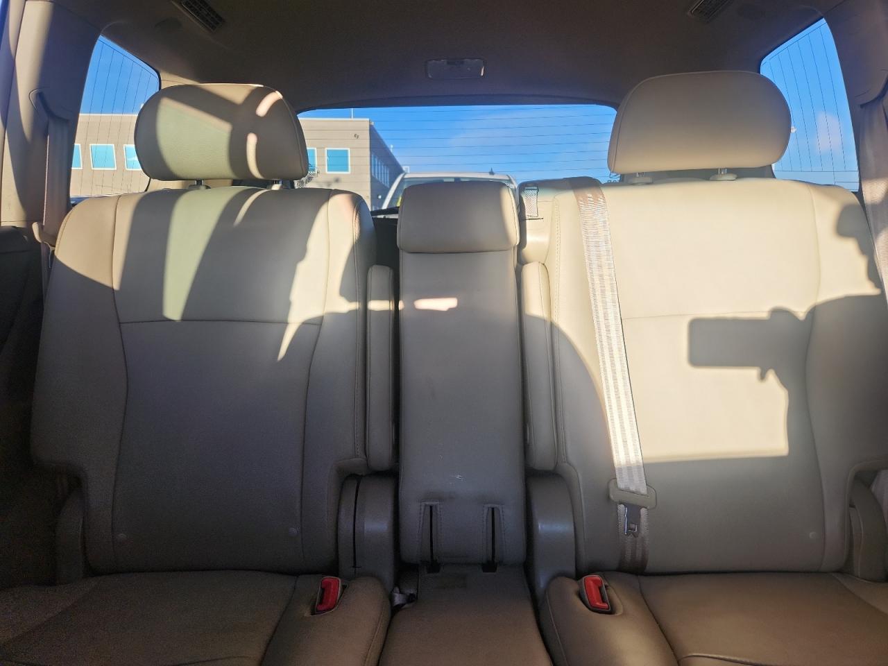 TOYOTA HIGHLANDER BASE