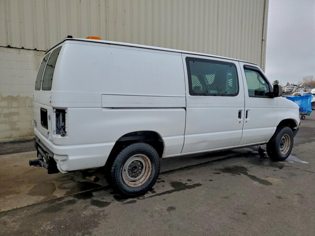 FORD ECONOLINE E250 VAN
