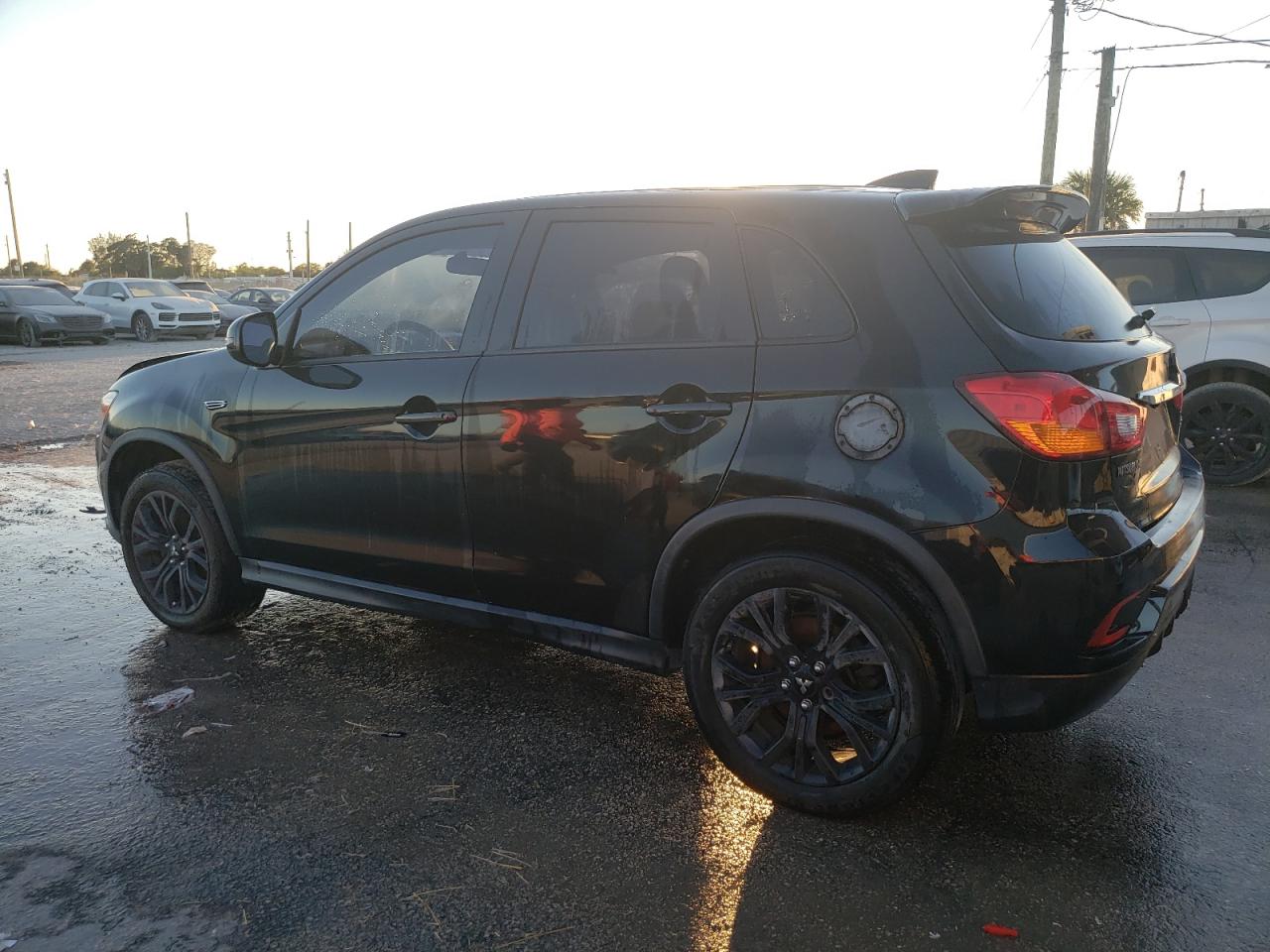 MITSUBISHI OUTLANDER ES