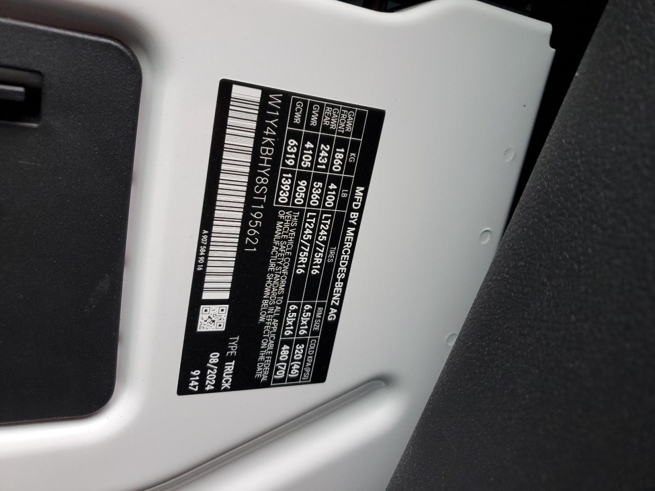 MERCEDES-BENZ SPRINTER 2500