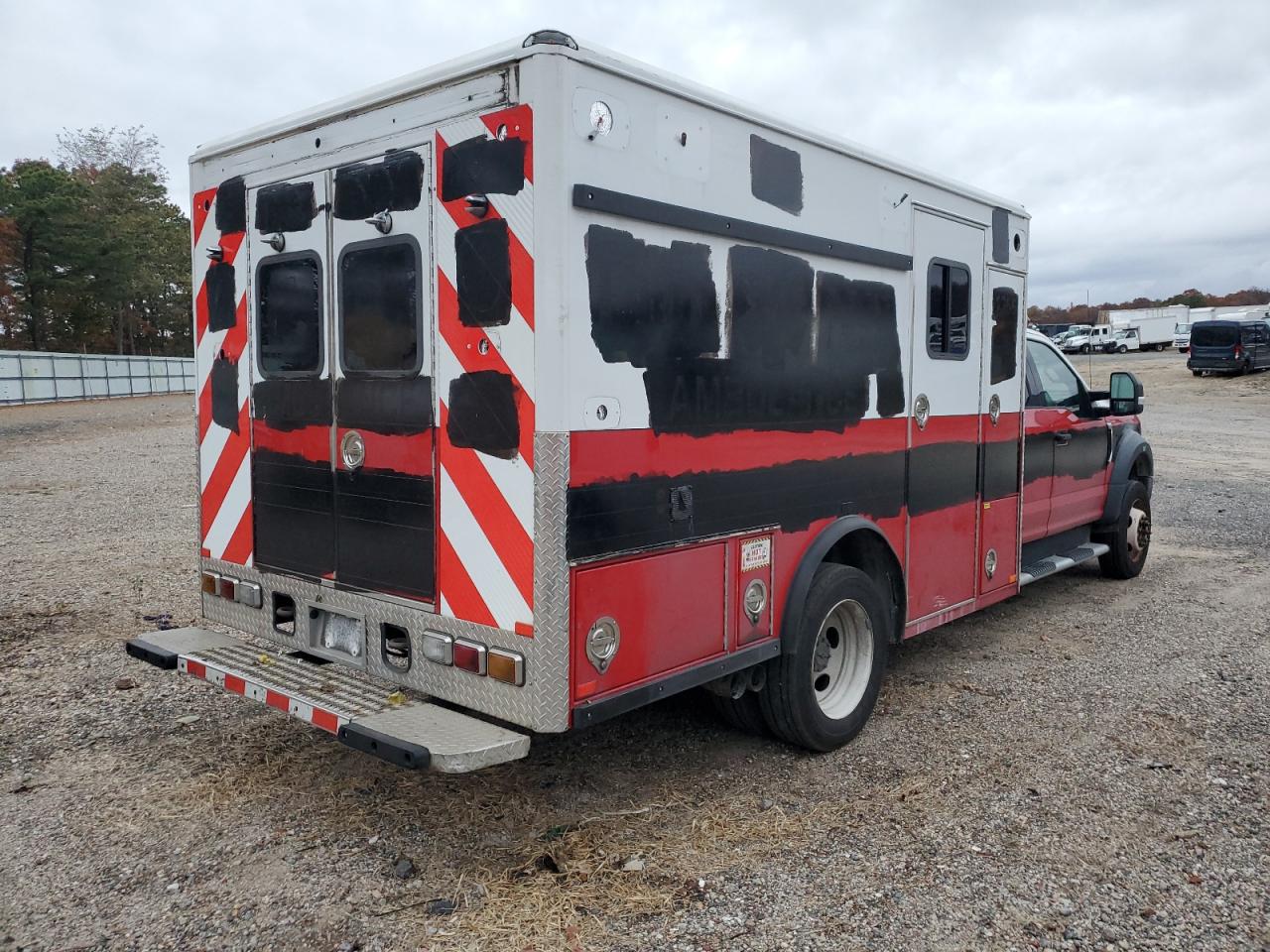FORD F-550 SUPER DUTY