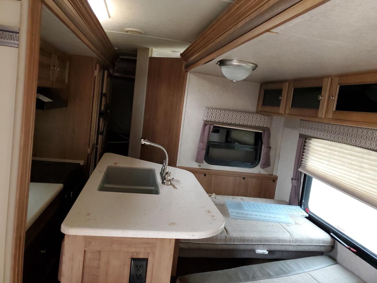 Lot #3301629626 2017 FLAG STAFF 23IKSS