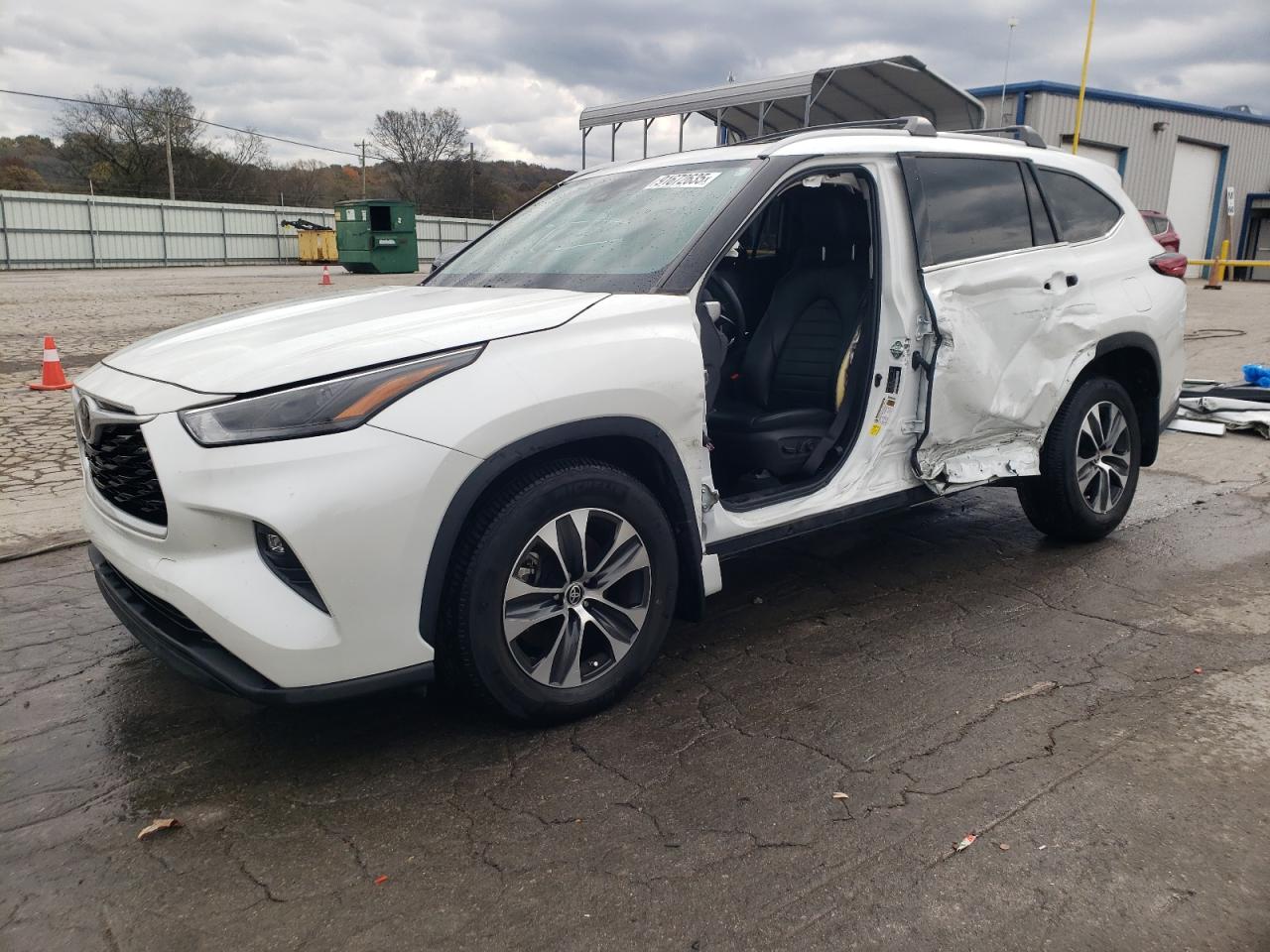 TOYOTA HIGHLANDER XLE