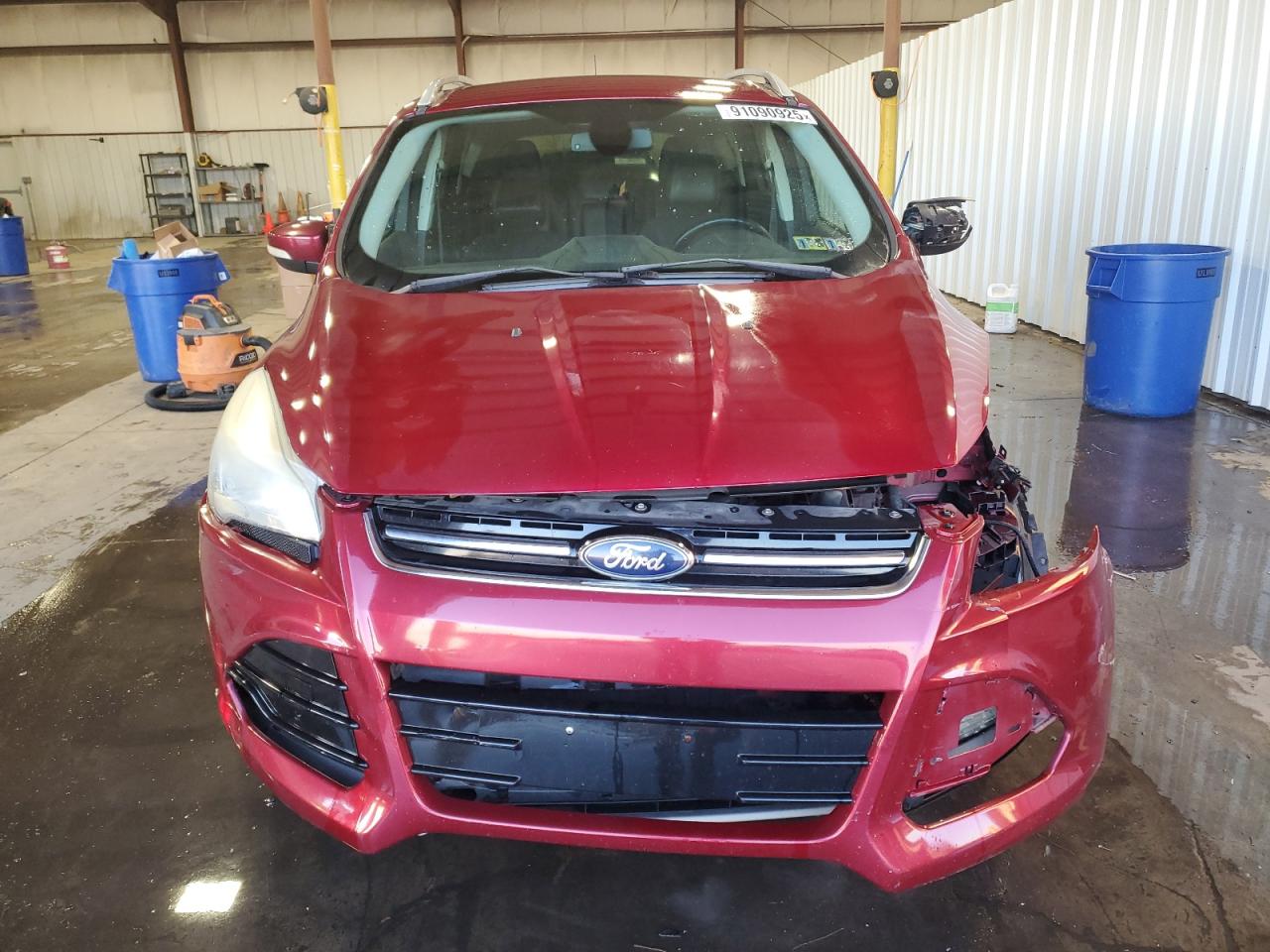 FORD ESCAPE TITANIUM