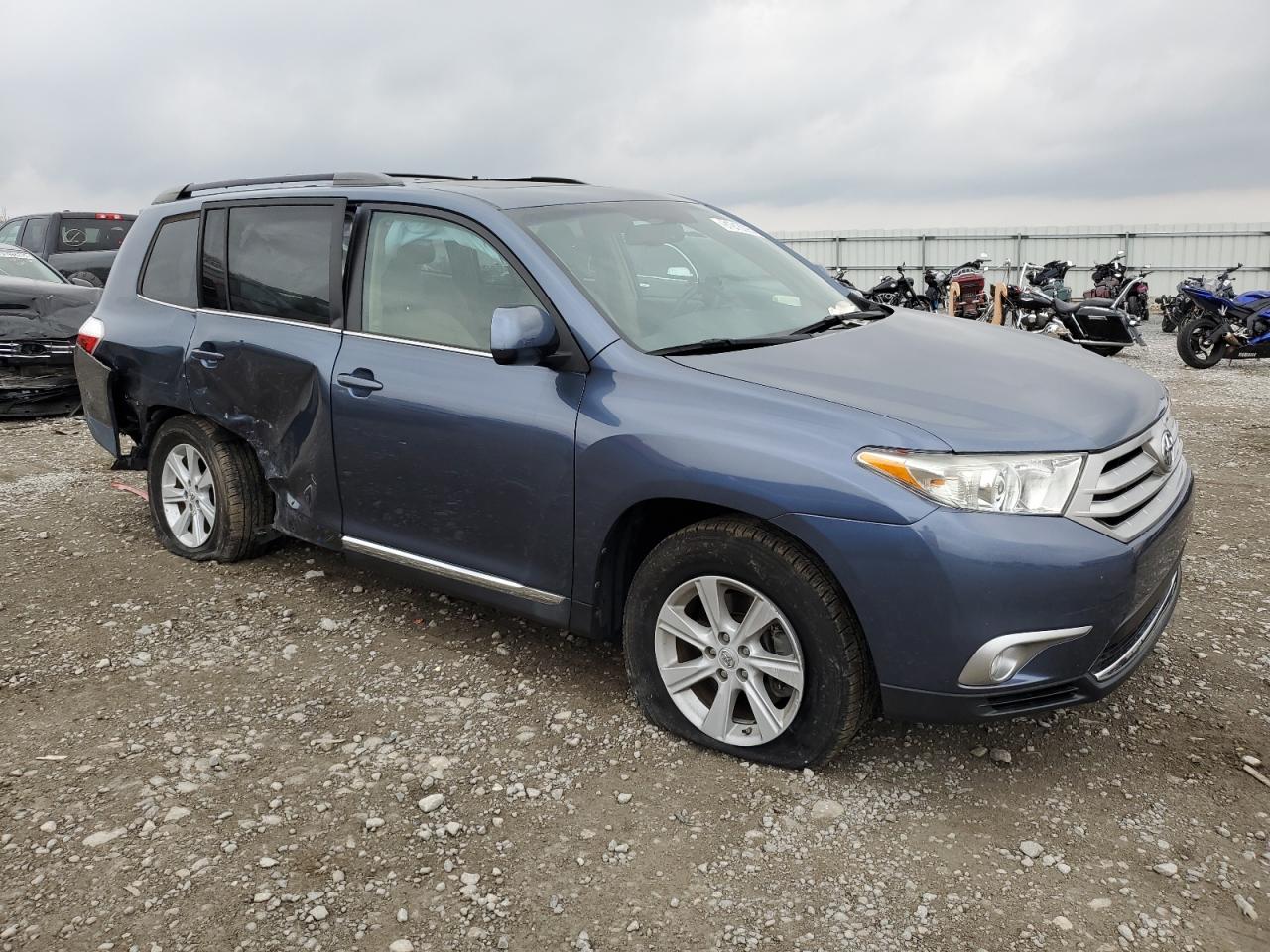 TOYOTA HIGHLANDER BASE