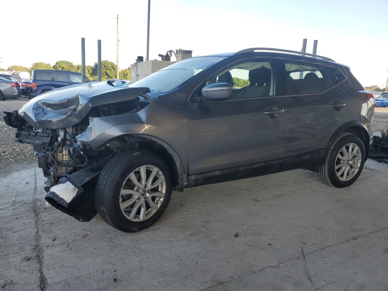 NISSAN ROGUE SPORT S