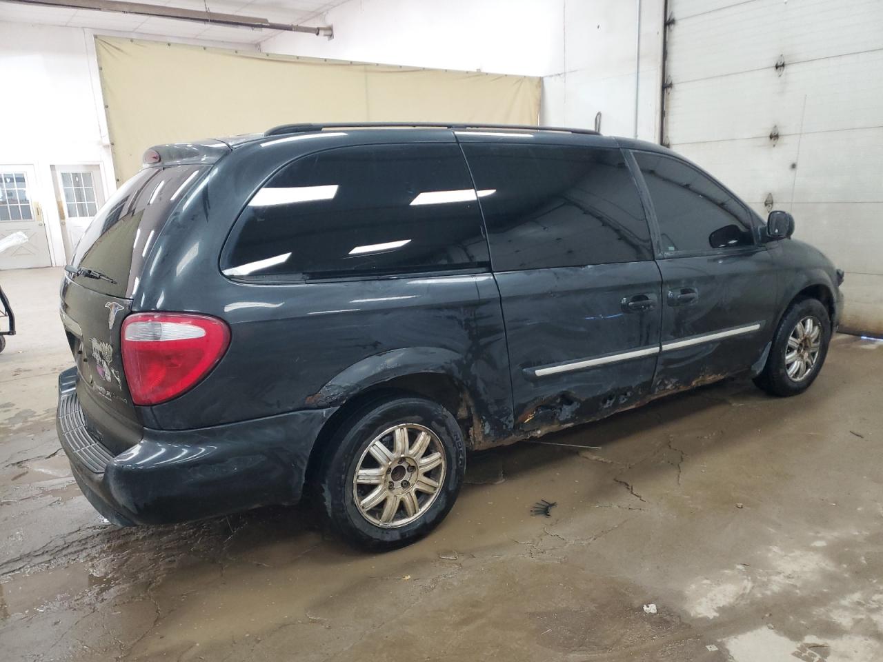 Lot #3292394316 2007 CHRYSLER TOWN & COU