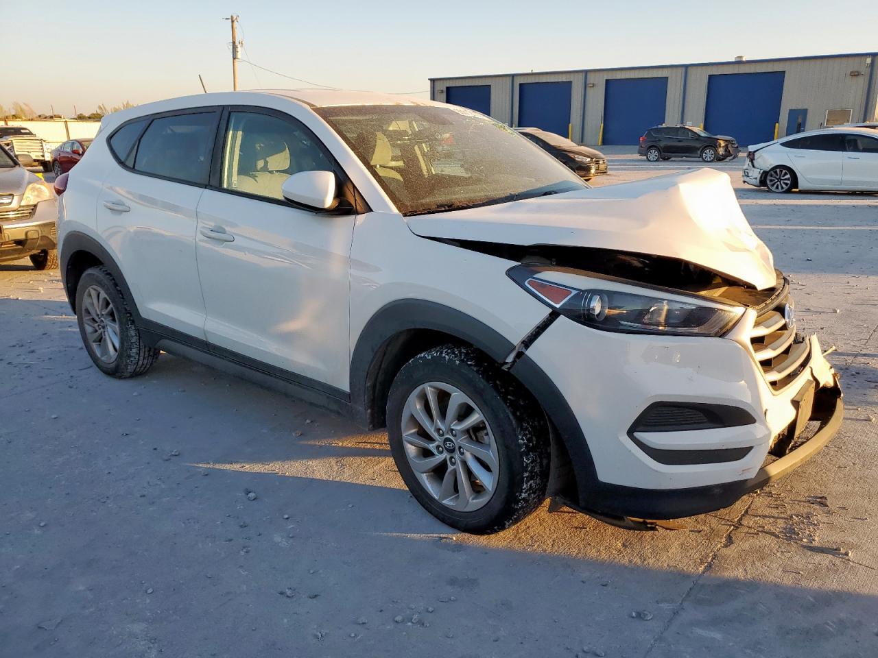 HYUNDAI TUCSON SE