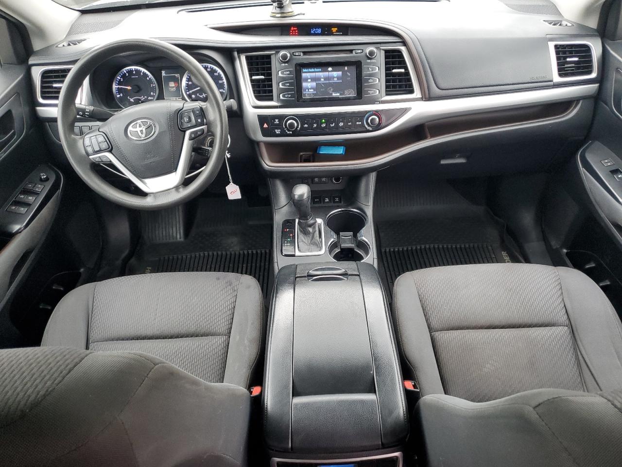 TOYOTA HIGHLANDER LE