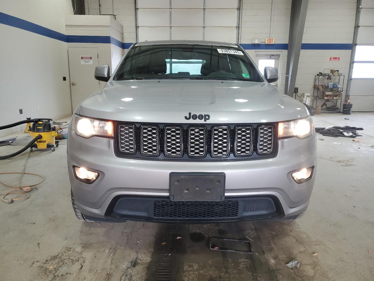 JEEP GRAND CHEROKEE LAREDO