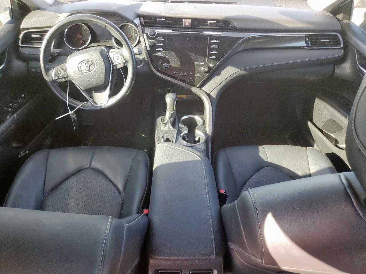 Lot #3309796395 2020 TOYOTA CAMRY XSE