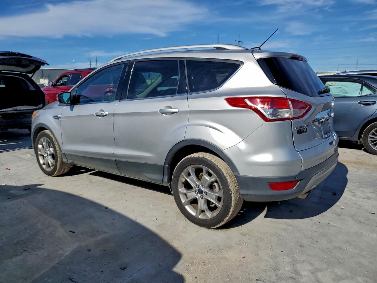 FORD ESCAPE TITANIUM