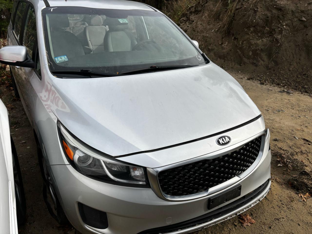 KIA SEDONA L