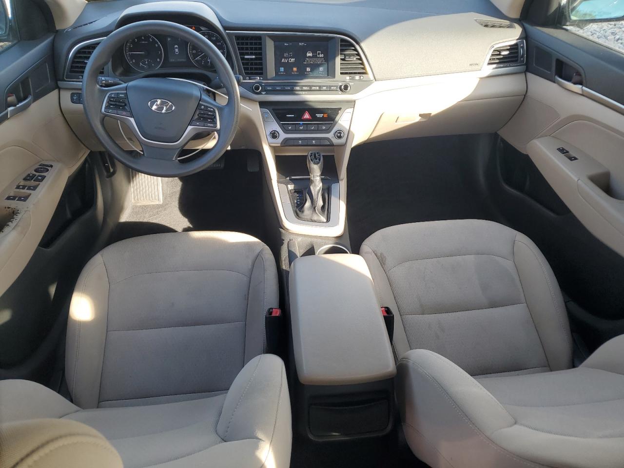 HYUNDAI ELANTRA SEL