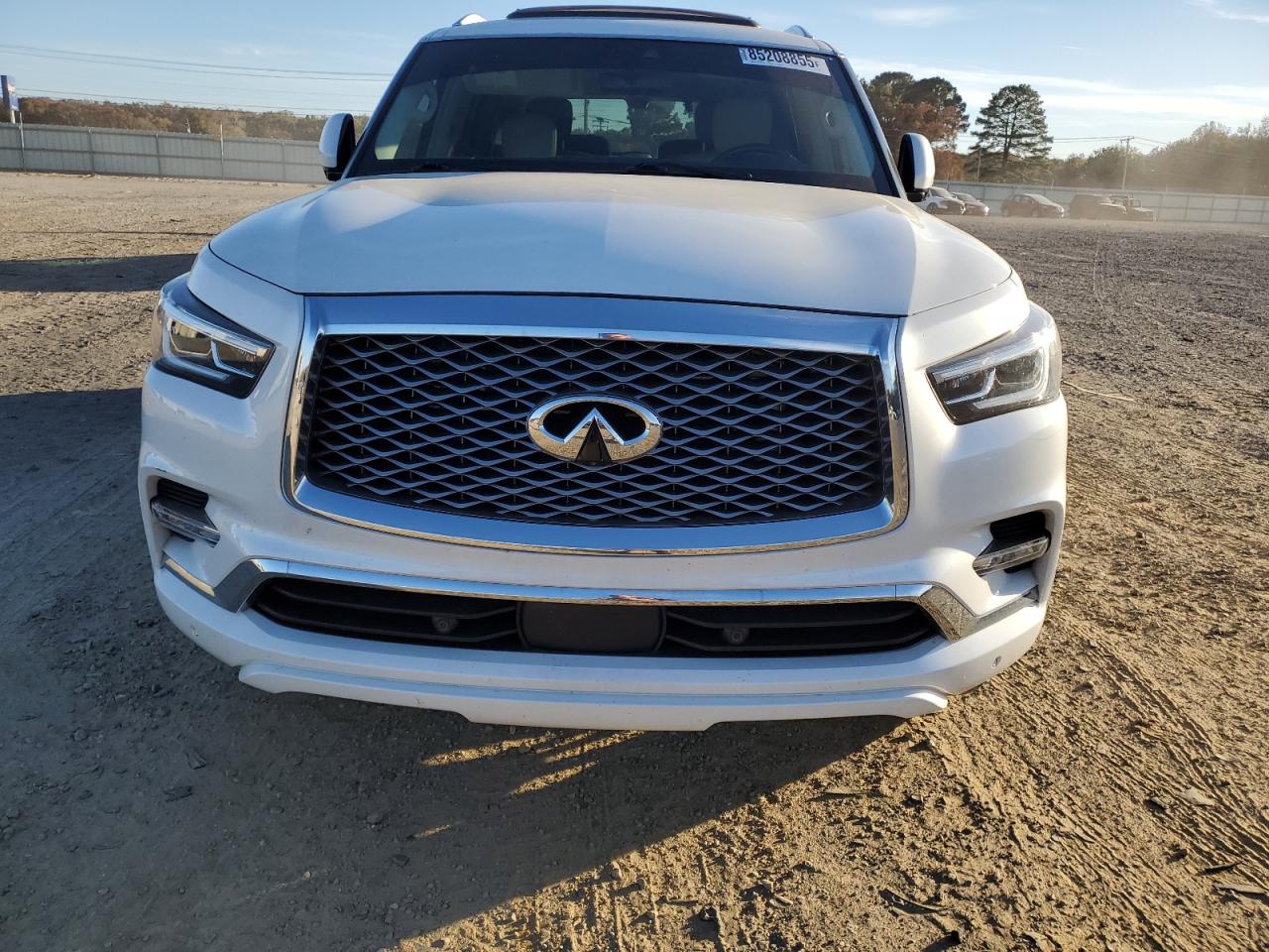 INFINITI QX80 LUXE