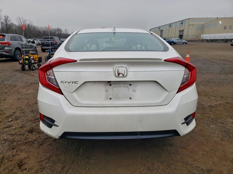 2018 HONDA CIVIC EX #3303723477