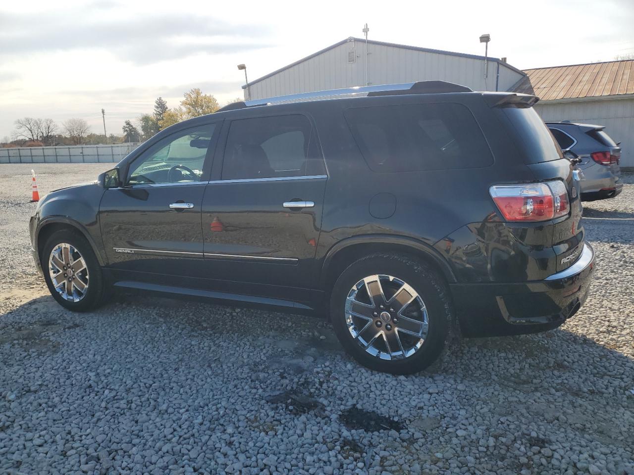GMC ACADIA DENALI