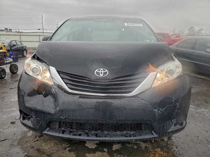 2016 TOYOTA SIENNA LE #3304670954