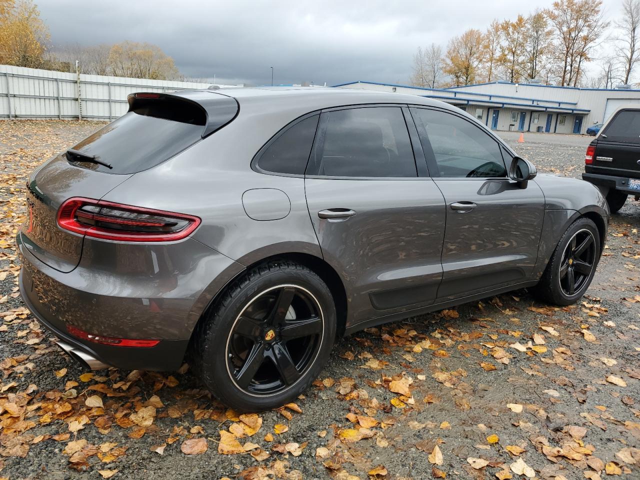 PORSCHE MACAN S