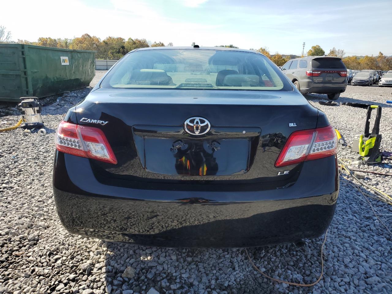 TOYOTA CAMRY BASE