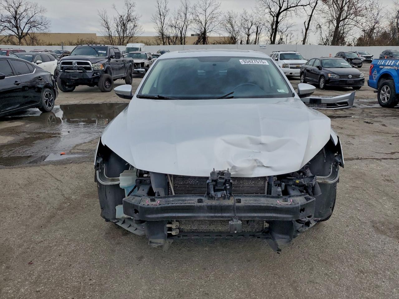 VOLKSWAGEN PASSAT SE