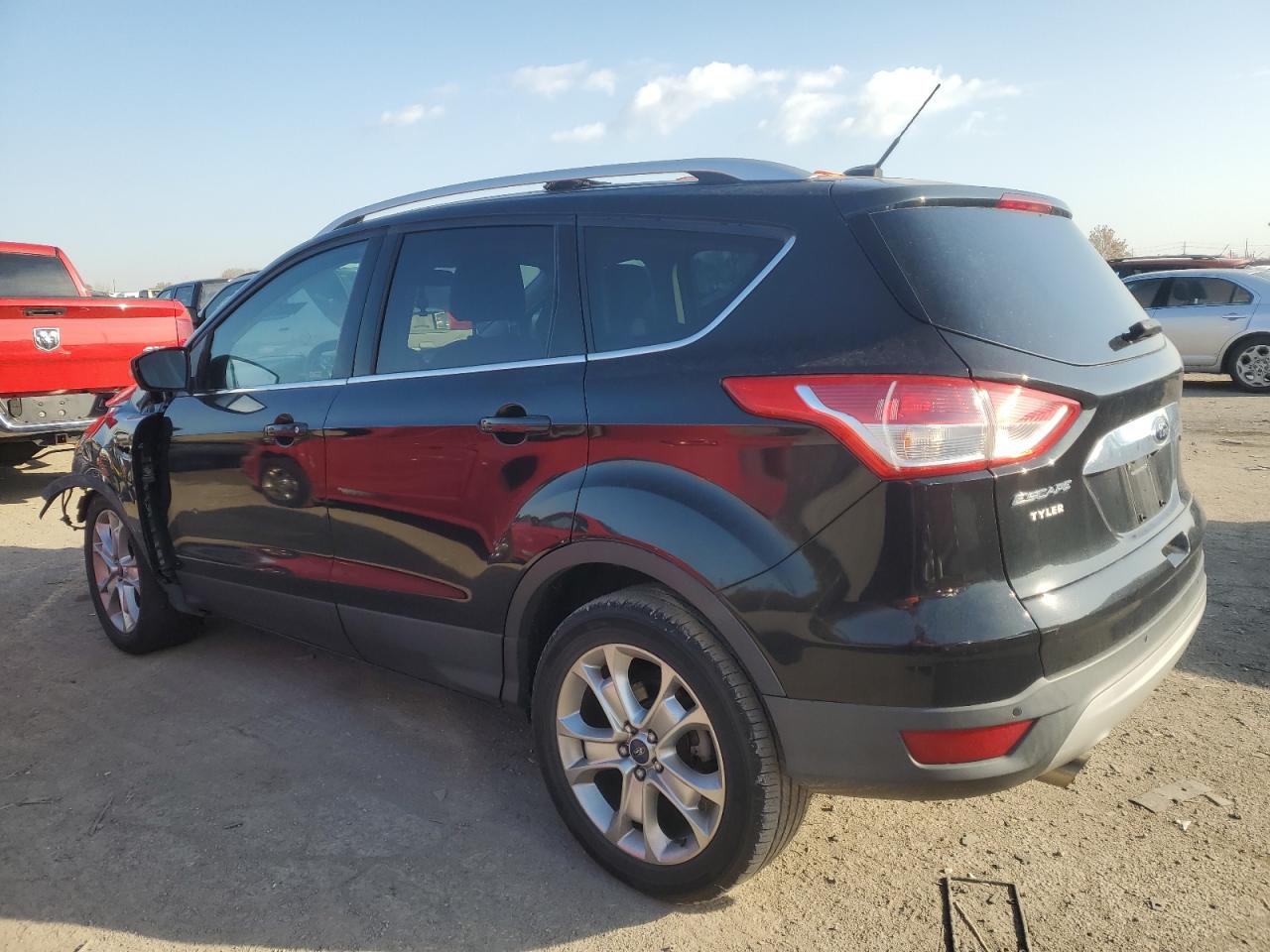FORD ESCAPE TITANIUM