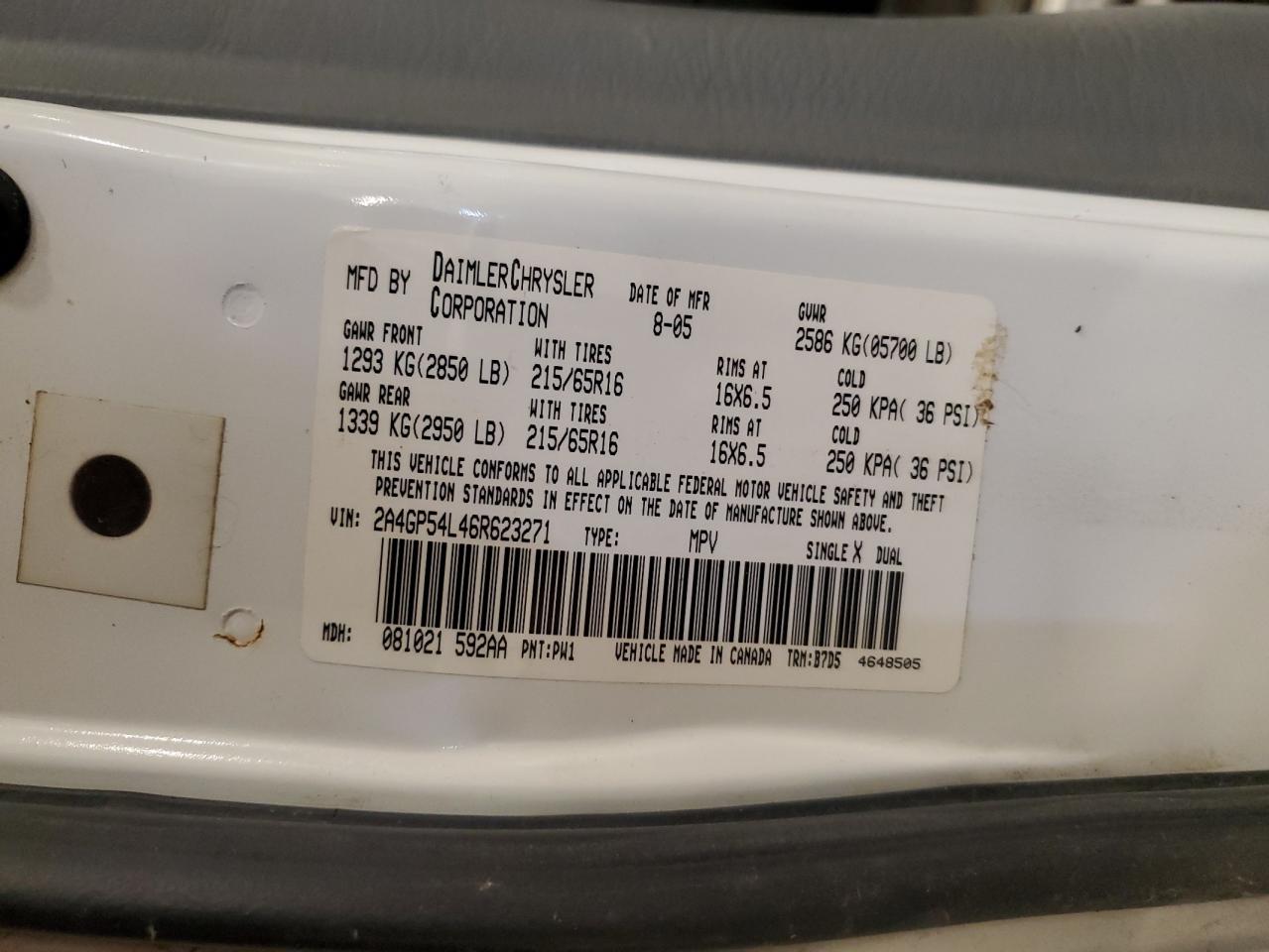 Lot #3287622034 2006 CHRYSLER TOWN & COU