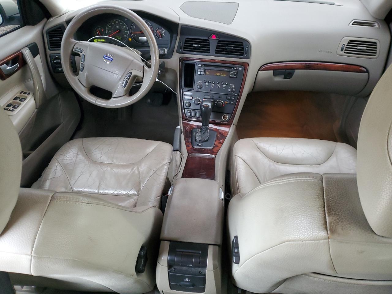 Lot #3285705661 2006 VOLVO V70 2.5T