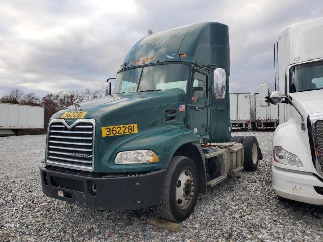 Global Auto Auctions: 2017 MACK 600 CXU600